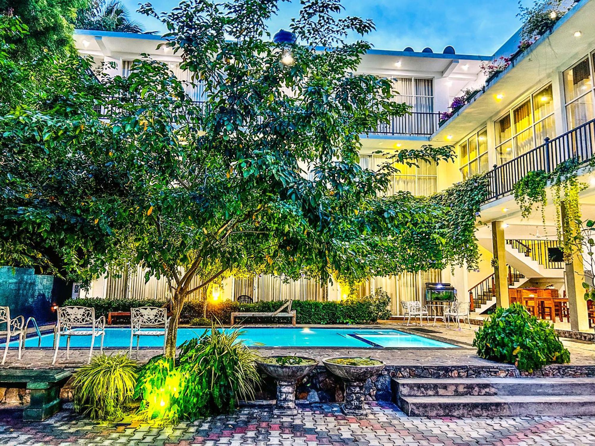 Salubrious Resort Анурадхапура Экстерьер фото